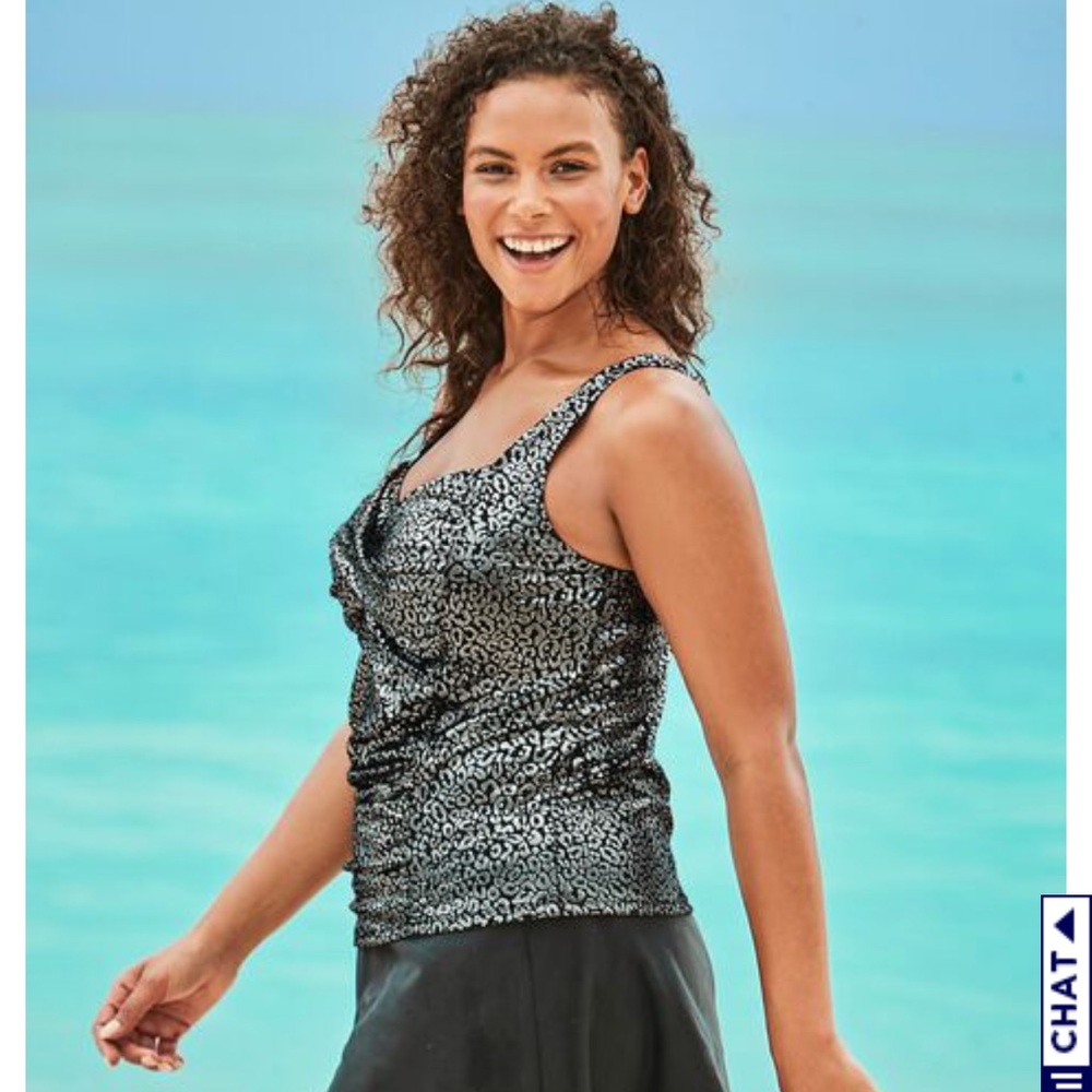 TWIST-FRONT TANKINI TOP